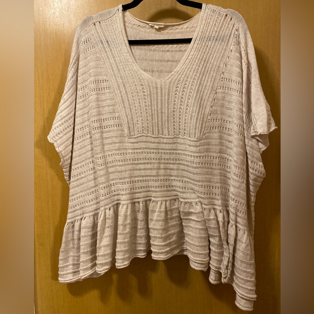 Mystree Size S/M Oversized Ivory Short Sleeve Thin Knit Pullover Sweater